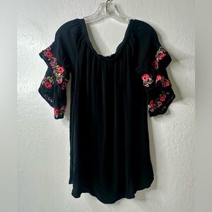 Umgee Womens Peasant Shirt Top Size S Floral Boho Embroidered Layer Sleeve Black